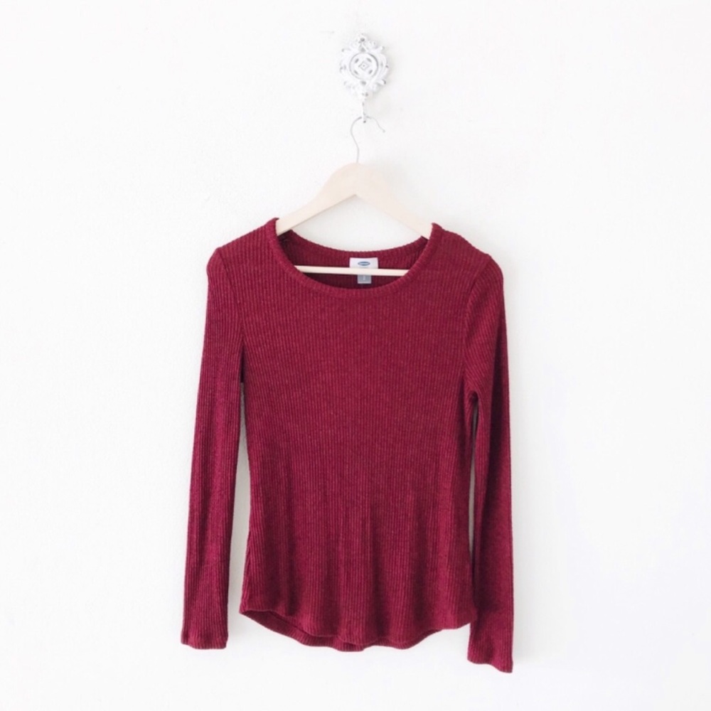 old navy heathered red sweater tee